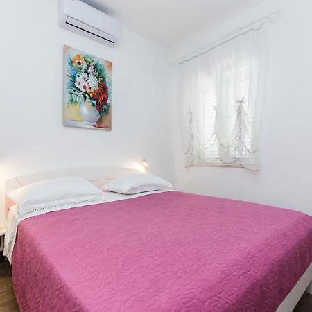 Kastela Agneza Apartment Eksteriør bilde