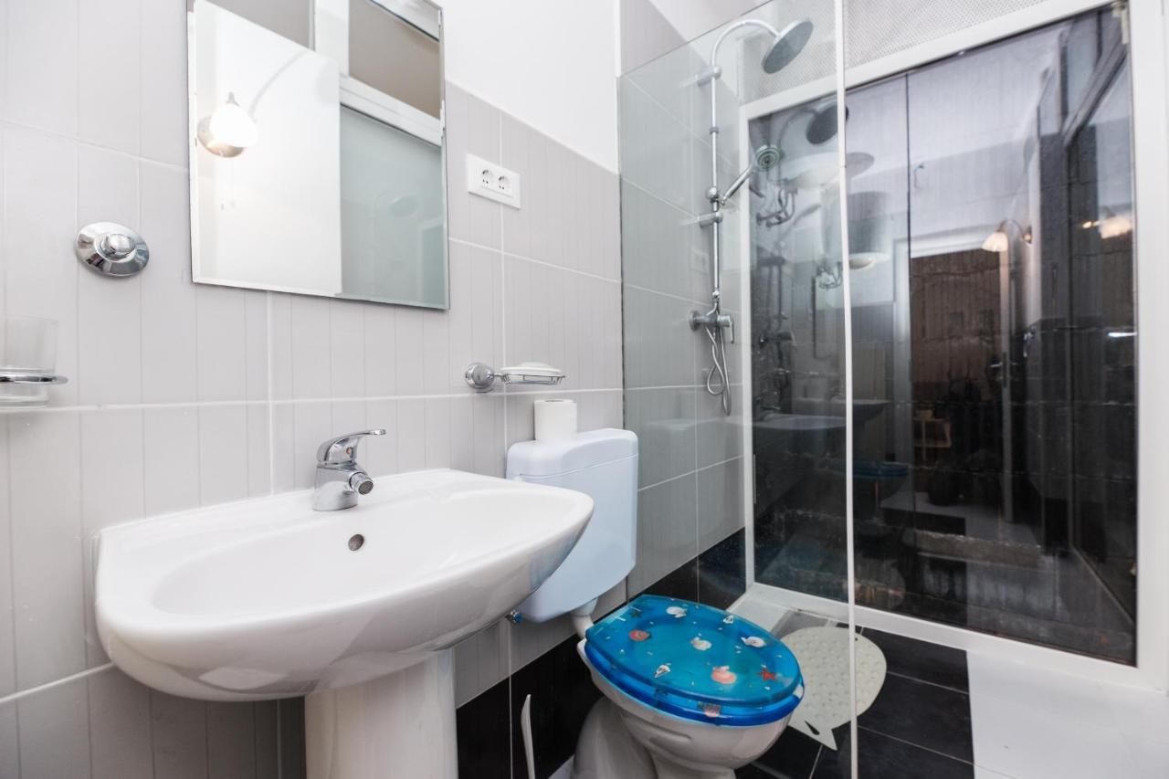 Kastela Agneza Apartment Eksteriør bilde