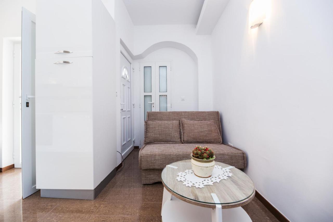Kastela Agneza Apartment Eksteriør bilde